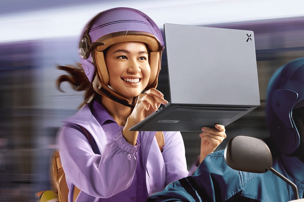 ilustrasi laptop Axioo