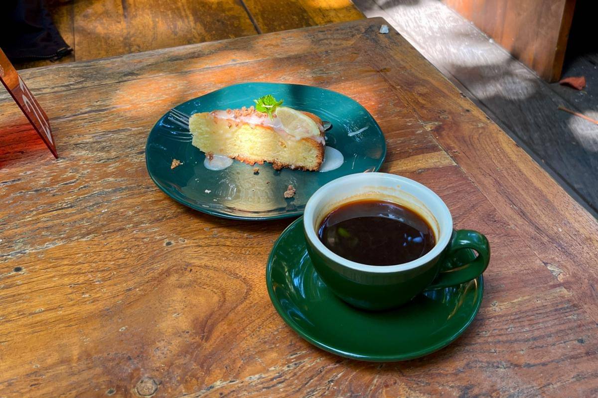 potret secangkir kopi untuk memulai hari (dok.pribadi/Natalia Indah)