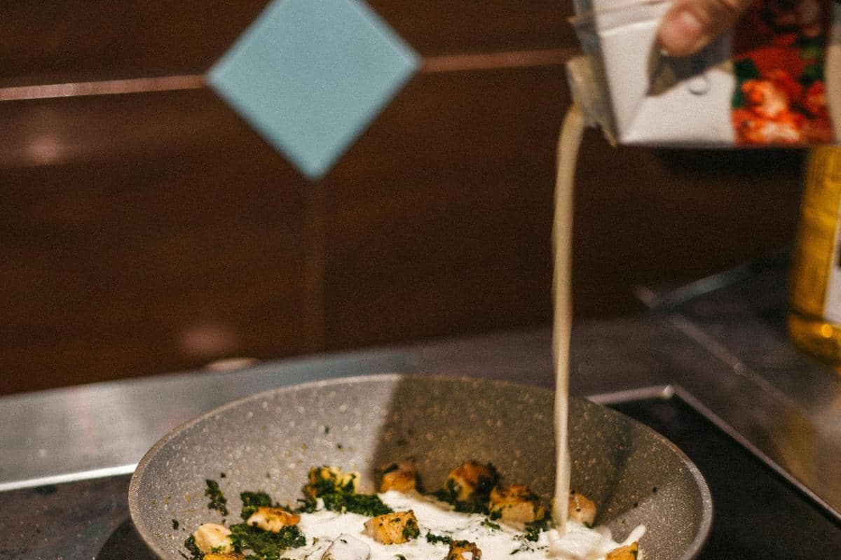 ilustrasi heavy cream