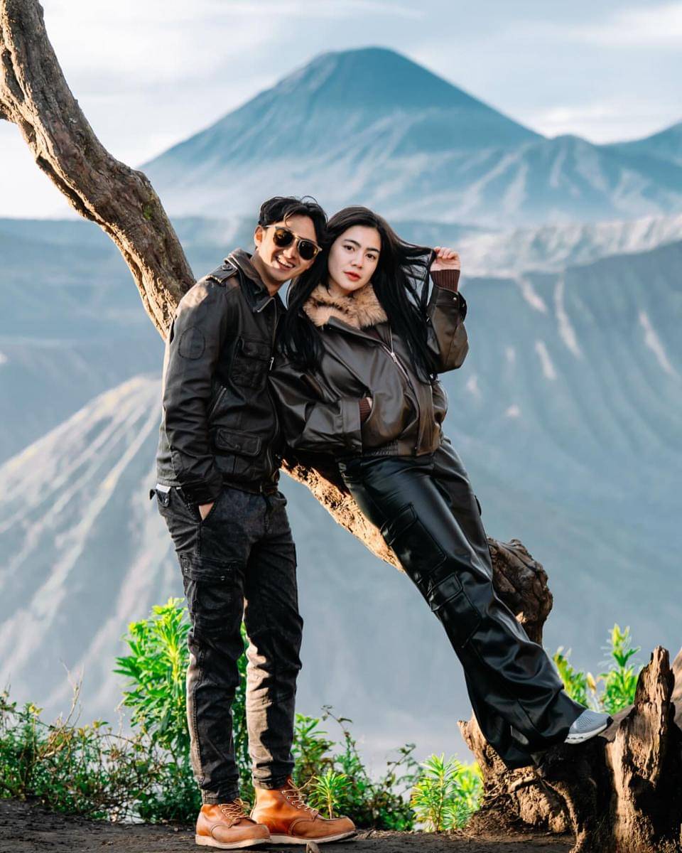 Seleb liburan ke Gunung Bromos