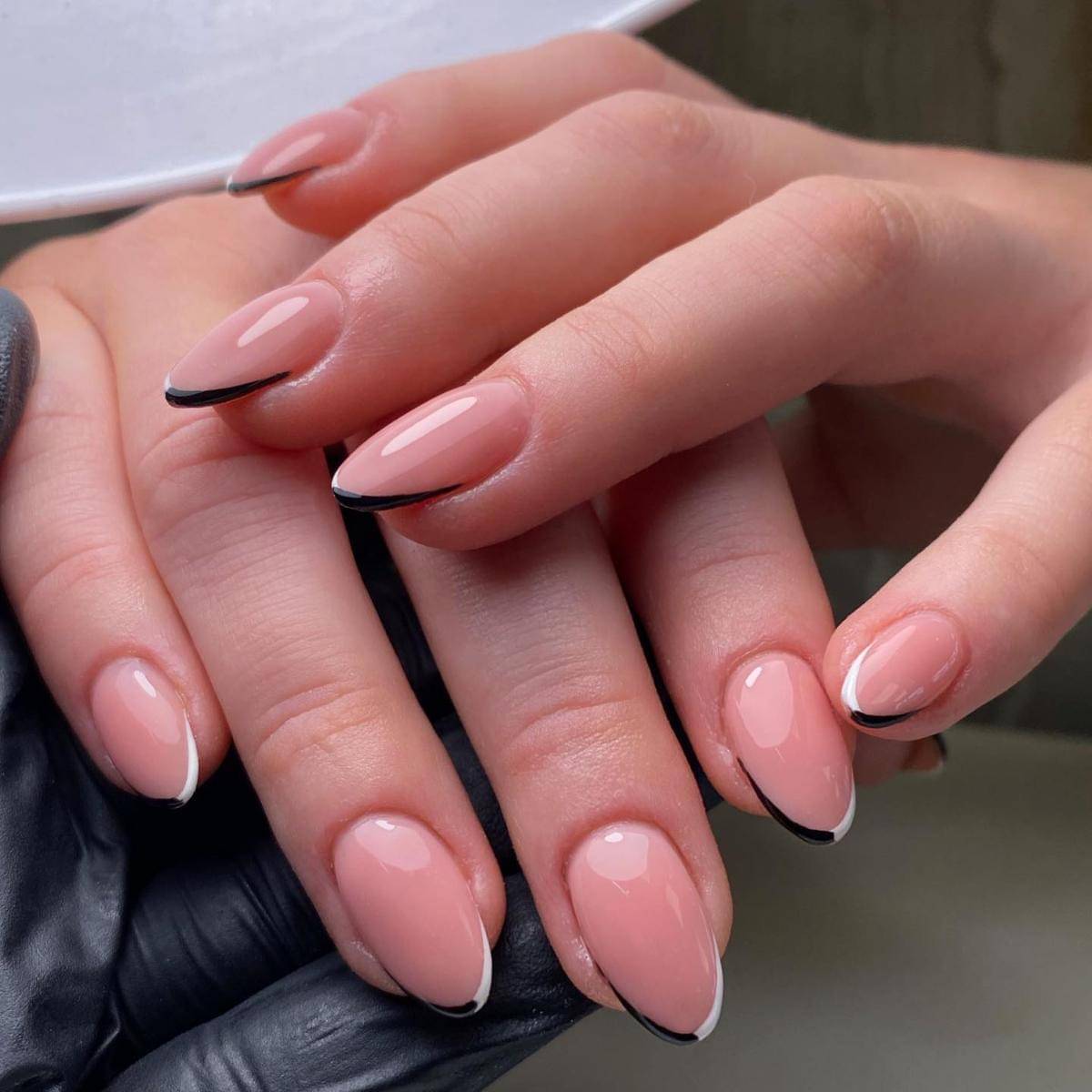 Ide nail art Micro French