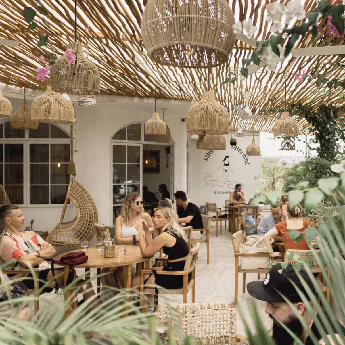 suasna di Salty Coffee Bali (instagram.com/saltycoffee.bali)