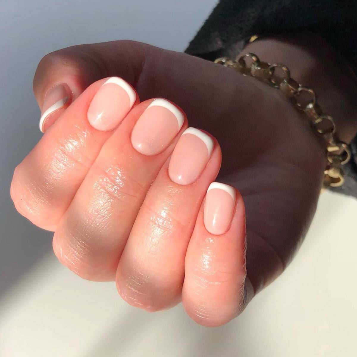 Ide nail art Micro French