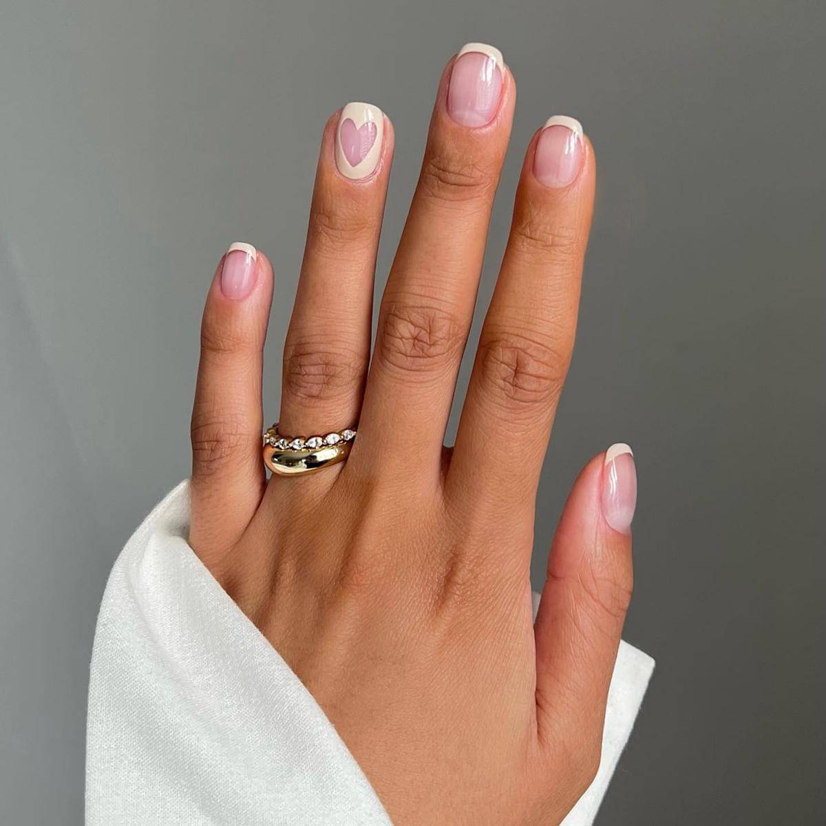 Ide nail art Micro French