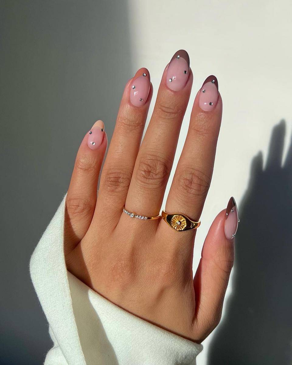 Ide nail art Micro French