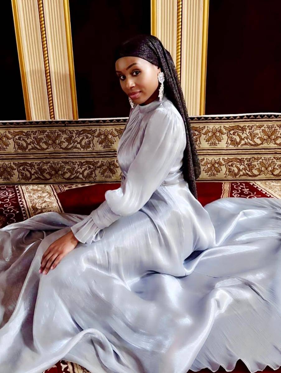 potret MonaLesa Brackett, finalis Miss USA 2025