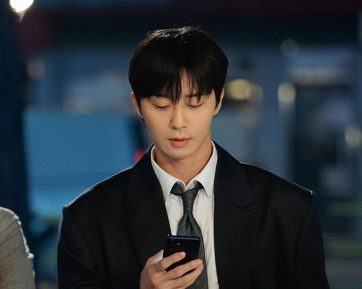 potret Park Seo Joon di drakor Waiting for Gyeong Do