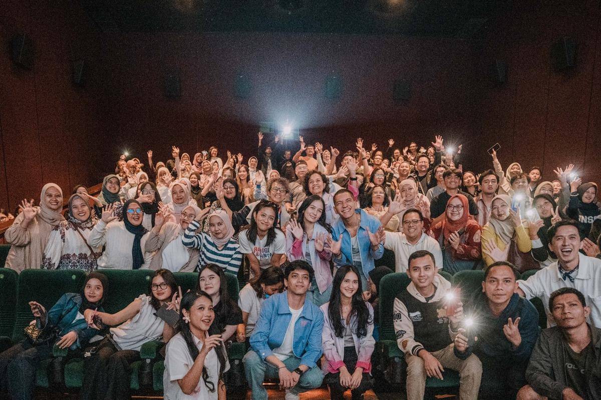 Antusias Masyarakat dalam Nonton Bareng “Rangga & Cinta” bersama Indofood.jpg