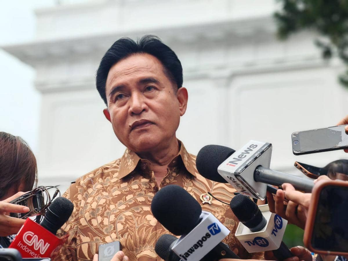 Menteri Koordinator Bidang Hukum, Hak Asasi Manusia, Imigrasi, dan Pemasyarakatan (Kumham Imipas), Yusril Ihza Mahendra. (IDN Times/Ilman Nafi'an)