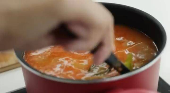 Ilustrasi membuat laksa