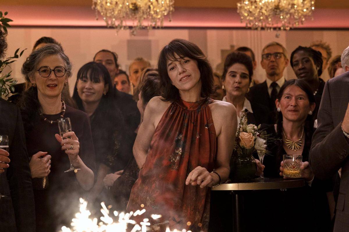 adegan dalam serial Etoile.