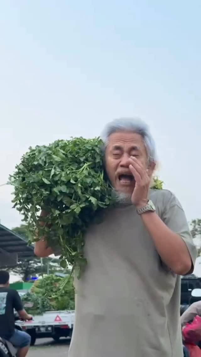 Epy Kusnandar borong selada airuntuk usaha jukut goreng