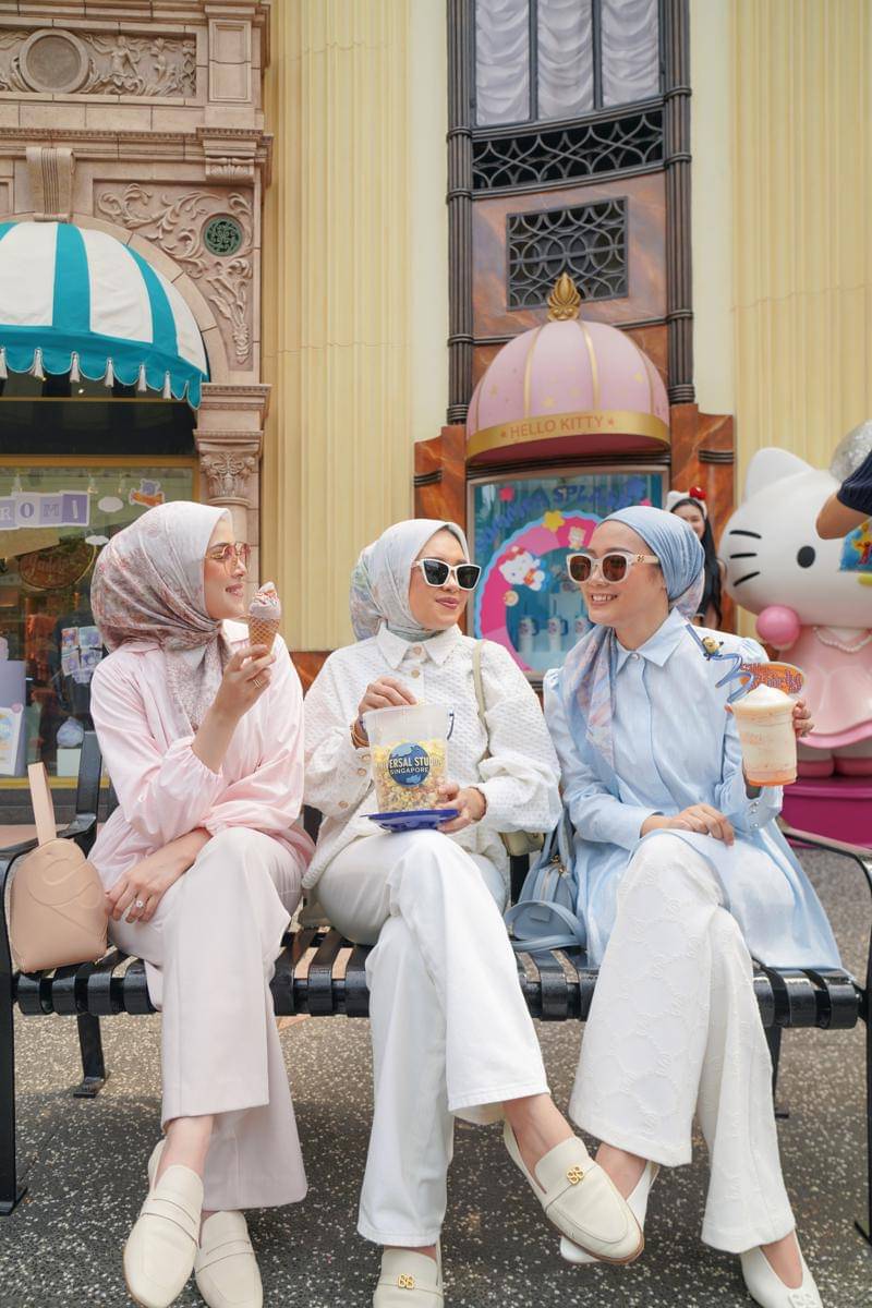 Buttonscarves Singapura