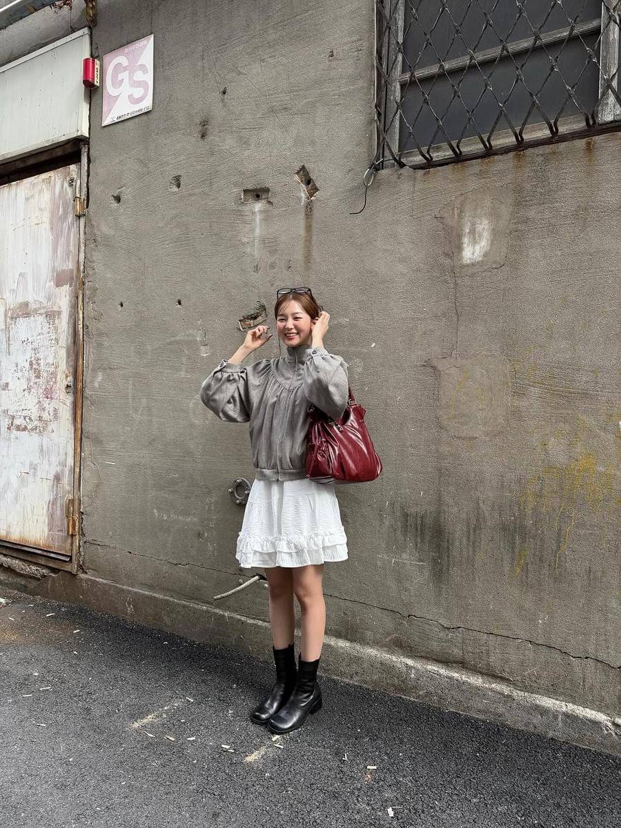 mix and match rok untuk gaya keren ala Seulgi Red Velvet