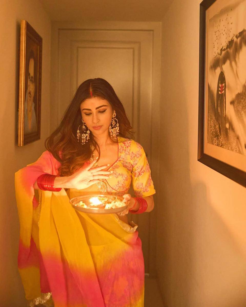 Mouni Roy