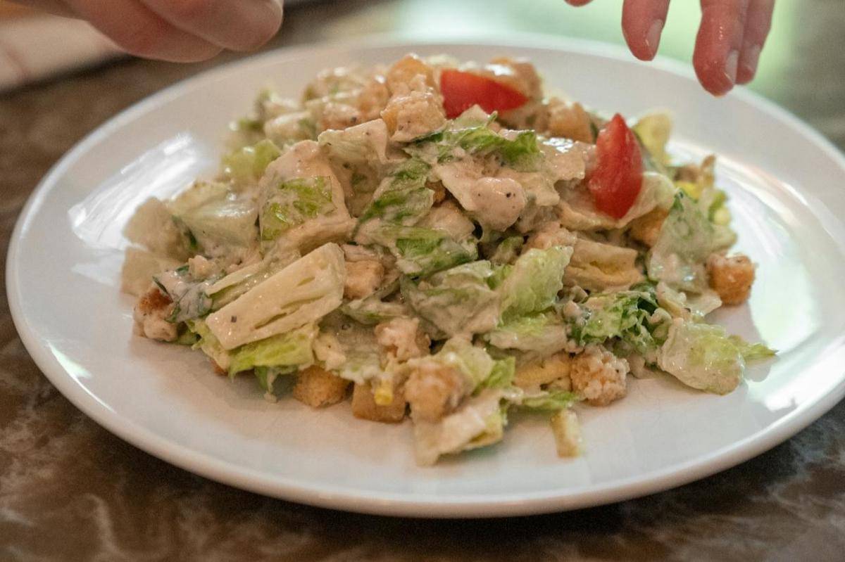 potret caesar salad