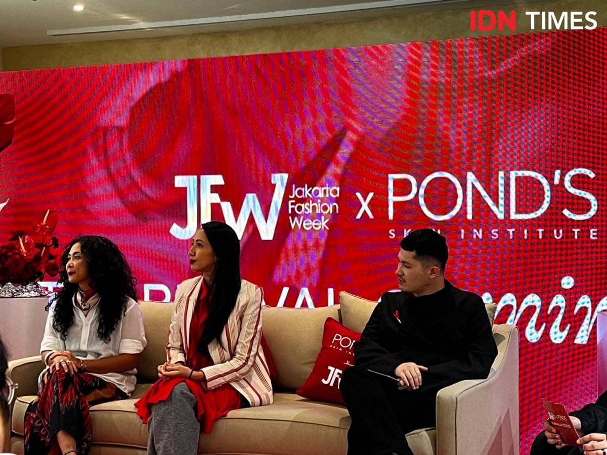Media Gathering POND’S Age Miracle x Jakarta Fashion Week (JFW) 2026, bertajuk The Revival of Miracles di Dewi's Luxe Market, Plaza Indonesia, Jakarta Pusat pada Senin (20/10/2025) (IDN Times/Nisa Zarawaki)