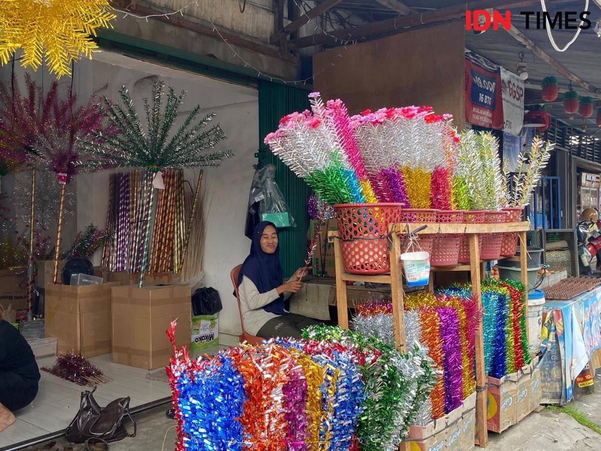 Penjual manggar di Pontianak.