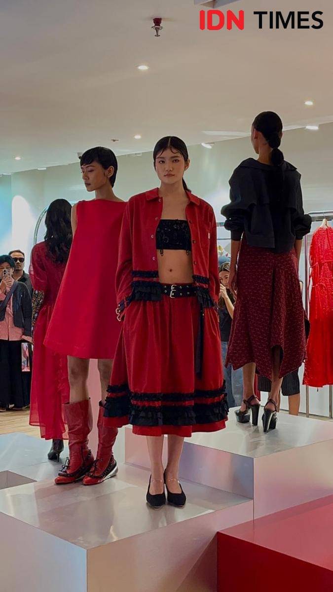 Media Gathering POND’S Age Miracle x Jakarta Fashion Week (JFW) 2026, bertajuk The Revival of Miracles di Dewi's Luxe Market, Plaza Indonesia, Jakarta Pusat pada Senin (20/10/2025) (IDN Times/Nisa Zarawaki)