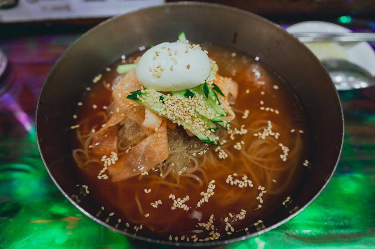 Potret naengmyeon khas Korea Utara