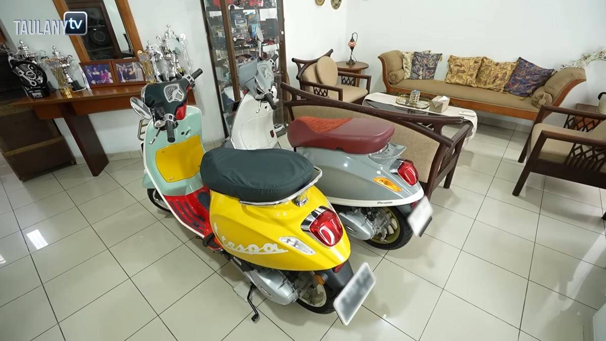 Potret rumah Fitra Eri