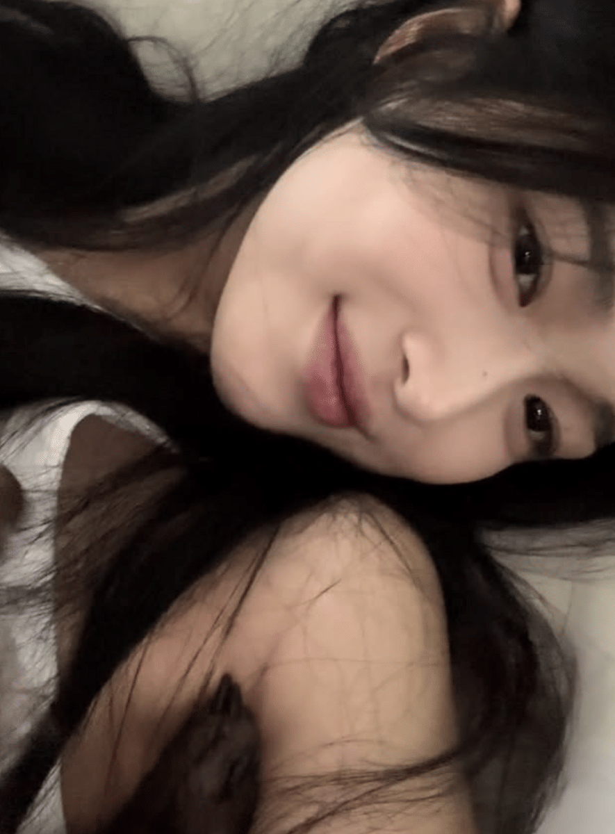 Han Ga Eul (instagram.com/hgaeul_)