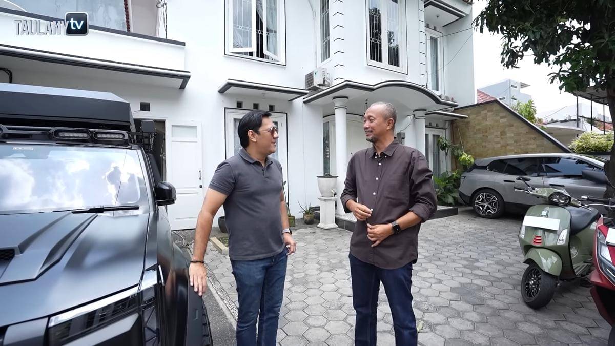 Potret rumah Fitra Eri