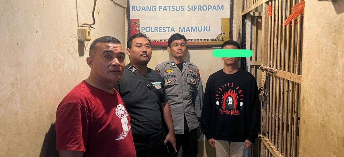 Anggota Polri berinisial Bripda TW  (kanan) ditangkap Propam Polresta Mamuju/Istimewa