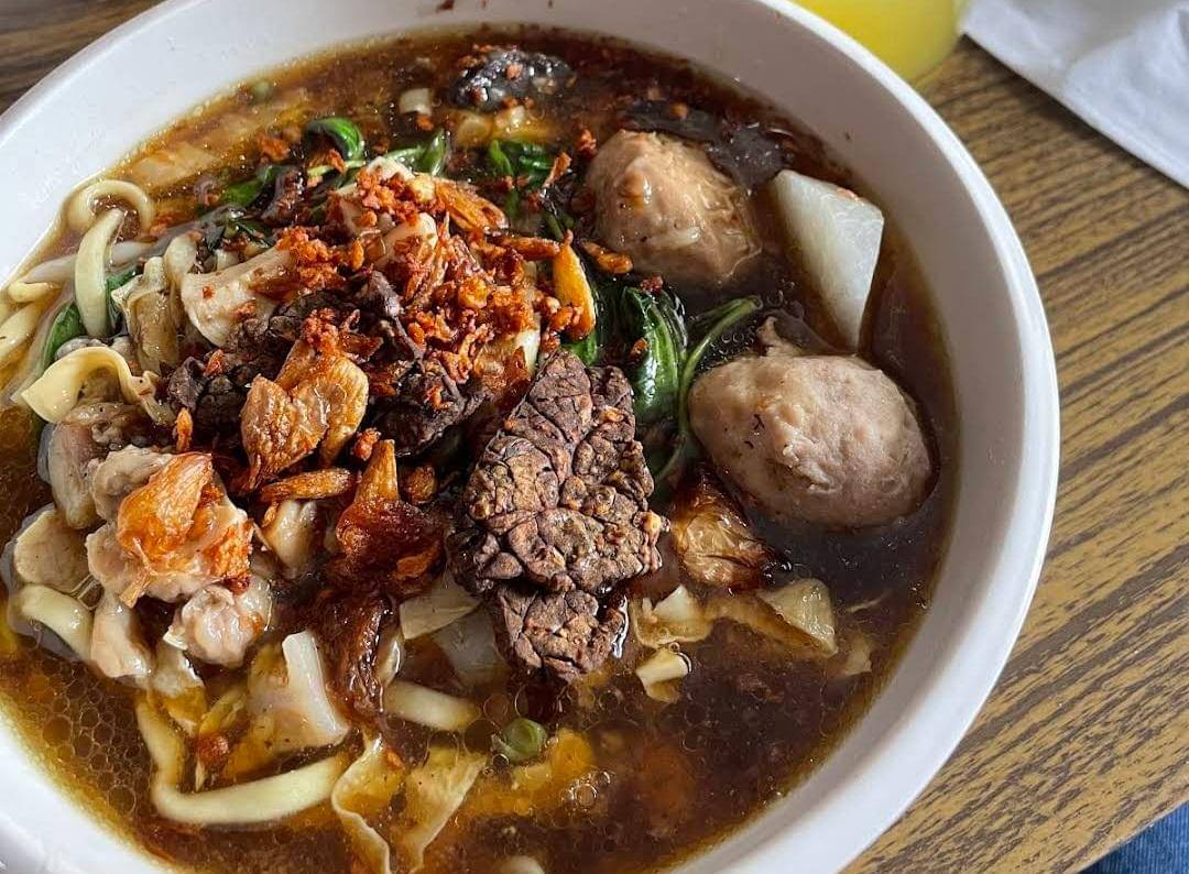 Soto Mie Mang Ece Odeon