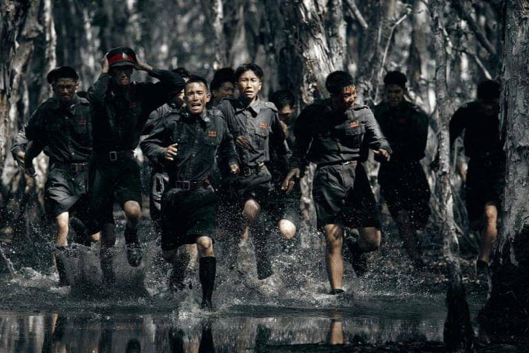 adegan dalam film Operation Undead