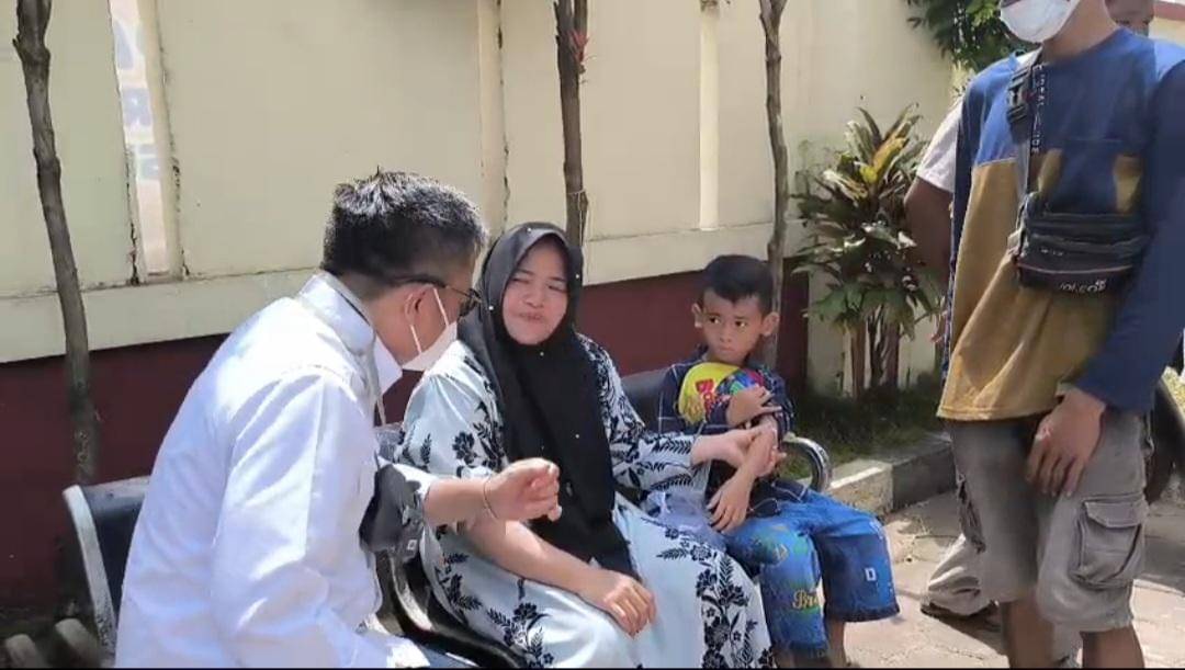 Sebelum relokasi warga menjalani tes kesehatan