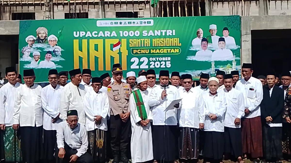 Ketua Tanfidziah PCNU Magetan, Kyai Susanto Khairul Fatwa, saat membacakan sikap. IDN Times/Riyanto.