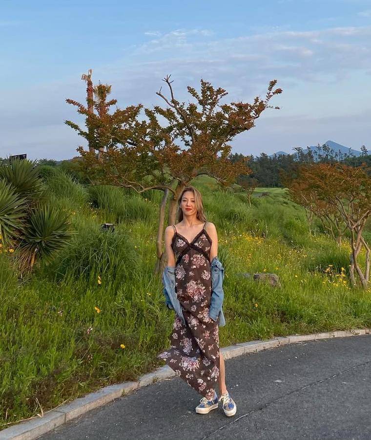 outfit liburan musim panas ala Hyoyeon SNSD