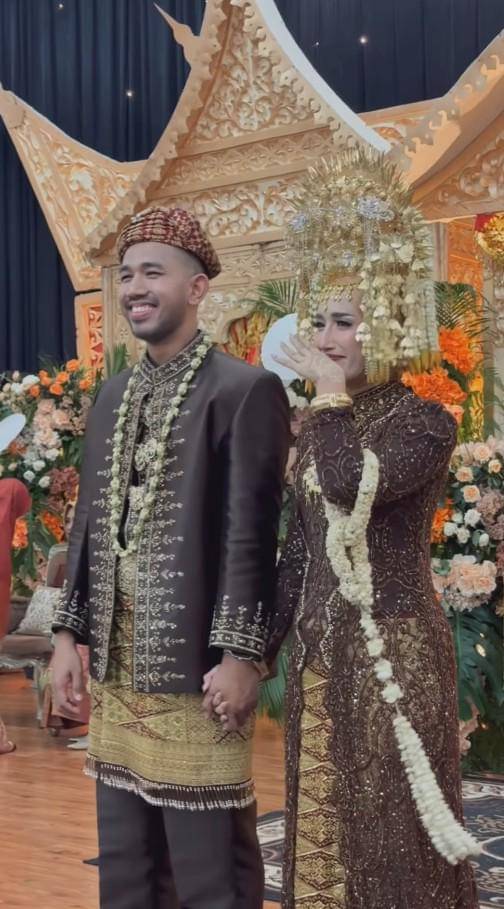 Raisa Nyanyi di Pernikahan Fans (instagram.com/raisa6690)