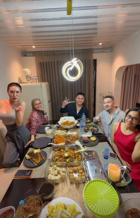 Kimmy Jayanti Rayakan Diwali (instagram.com/kimmyjayanti)