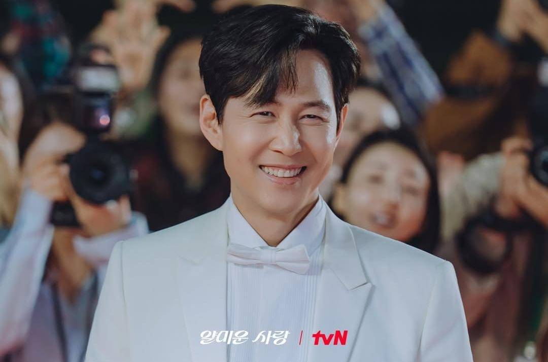 Lee Jung Jae di drama Nice to Not Meet You