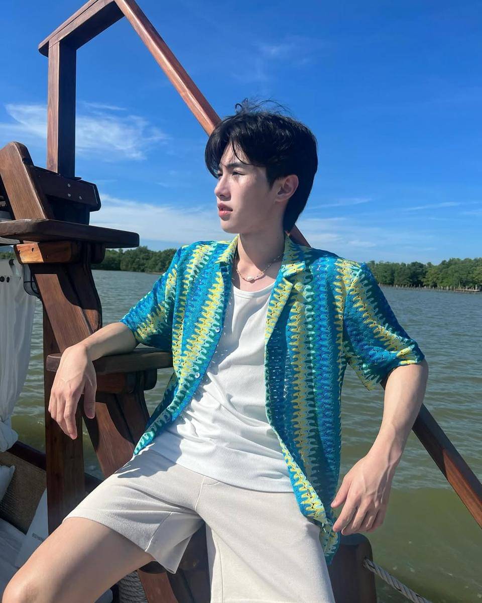 Beach Outfit ala Prom Theepakorn