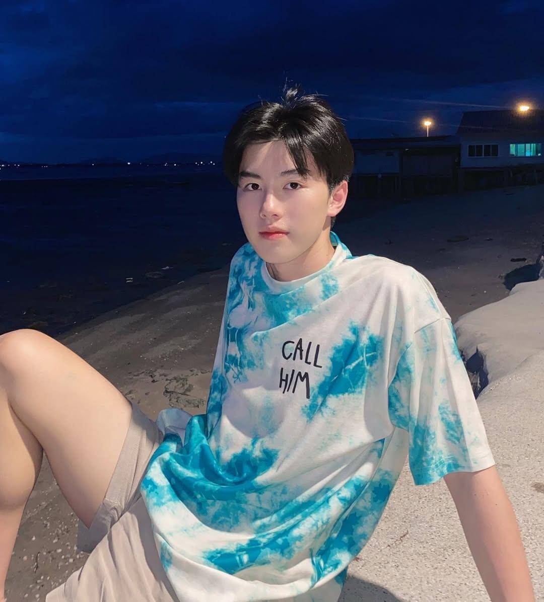 Beach Outfit ala Prom Theepakorn