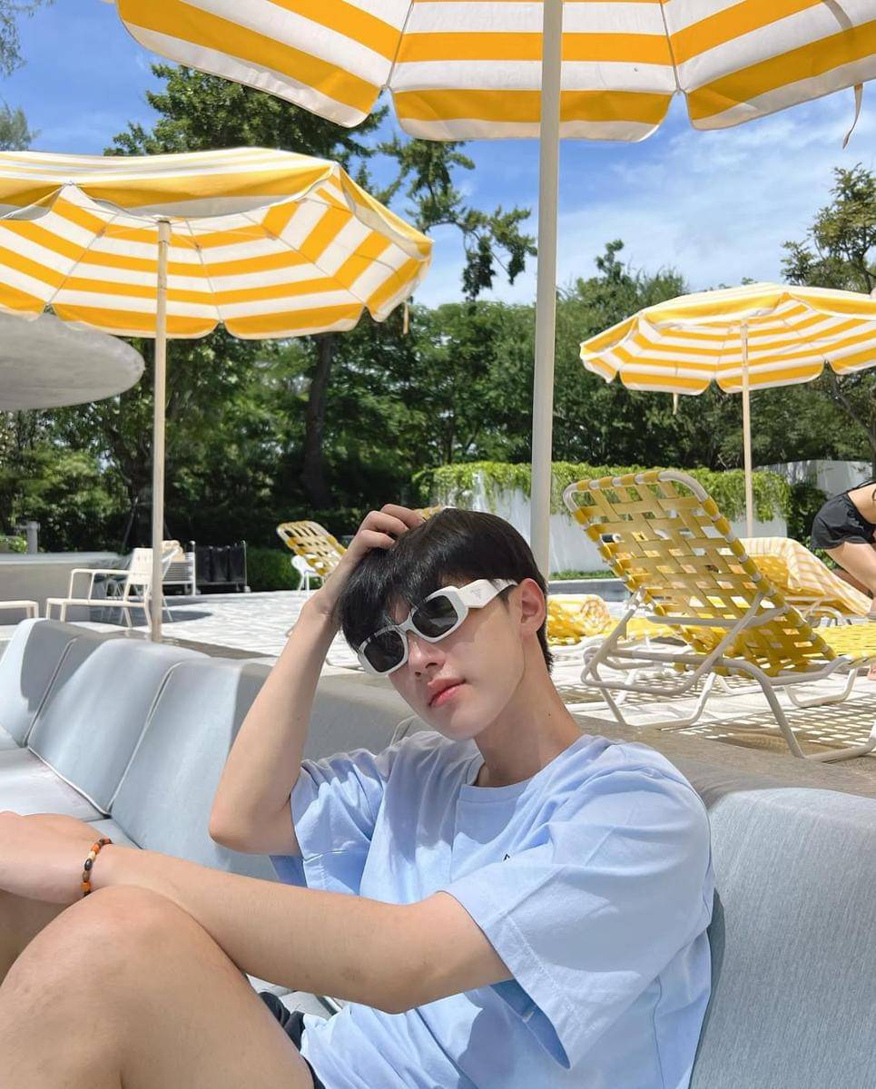 Beach Outfit ala Prom Theepakorn