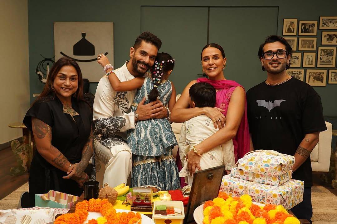 keluarga Angad Bedi