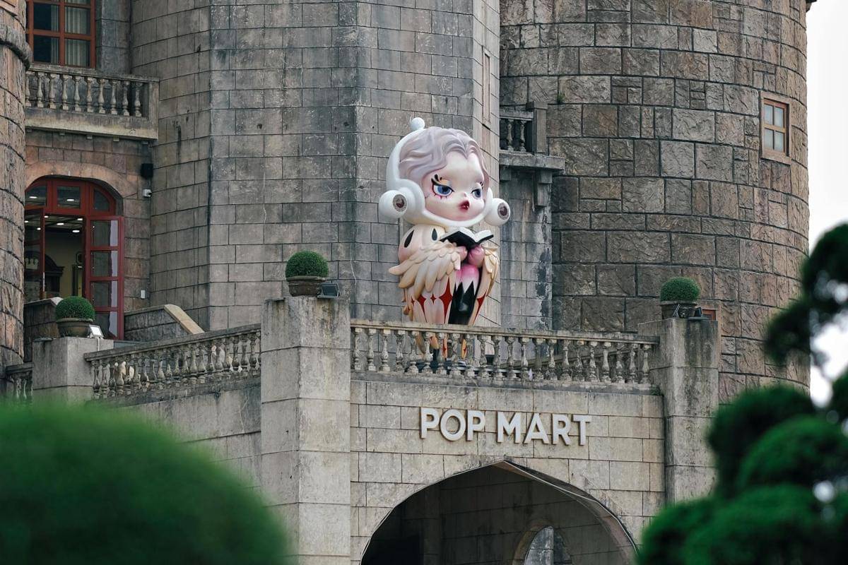 Pop Mart display
