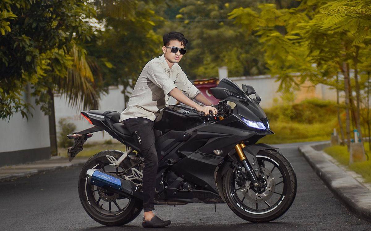 Ilustrasi sewa motor