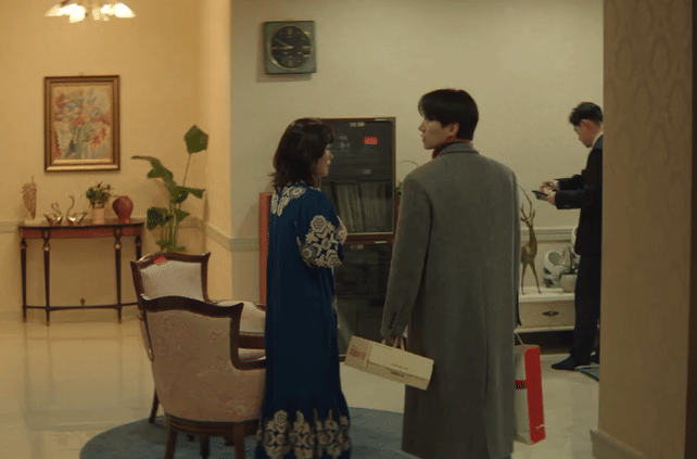 still cut drama Korea Typhoon Family