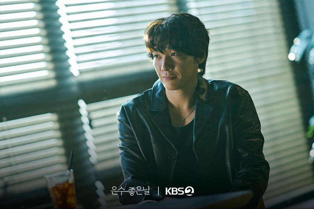 Still cut Walking on Thin Ice