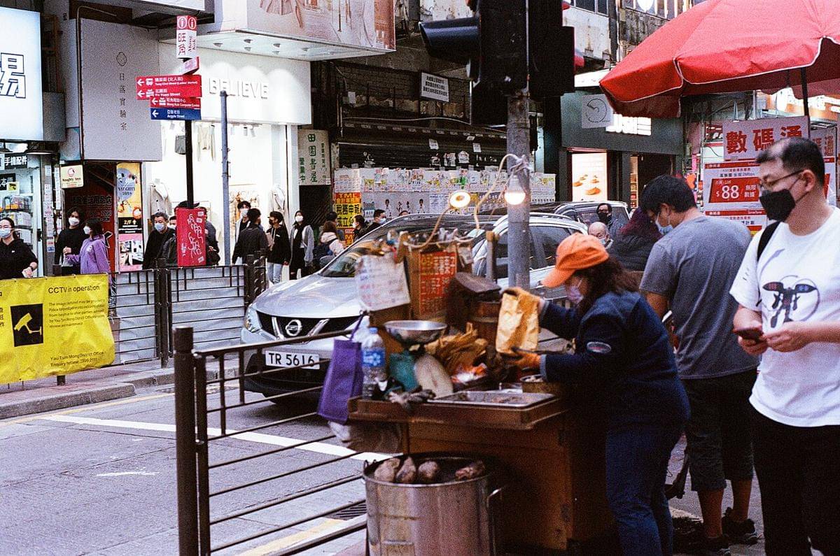 ilustrasi street food di China 
