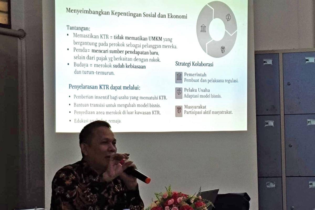 FGD Memperkuat Implementasi KTR di Kota Medan di Fakultas Ekonomi Bisnis, Universitas Harapan (UNHAR) Medan, Selasa (21/10/2025).jpg
