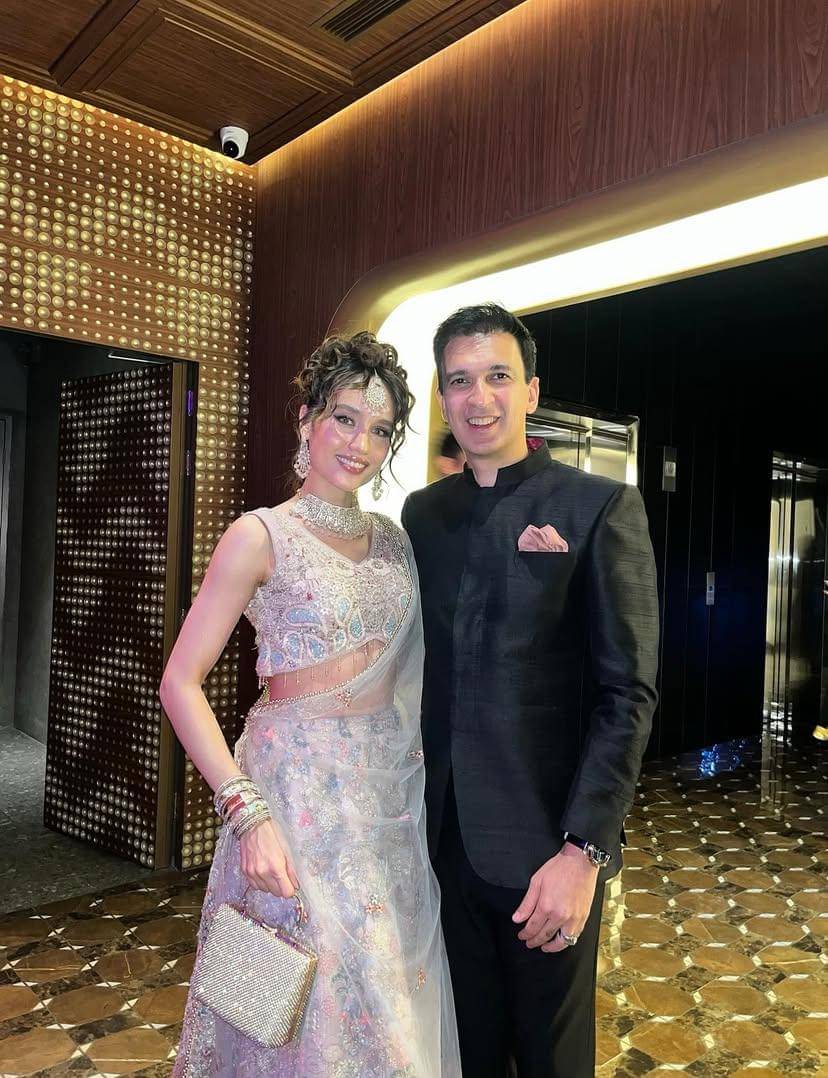 potret artis di pesta Diwali Raam Punjabi