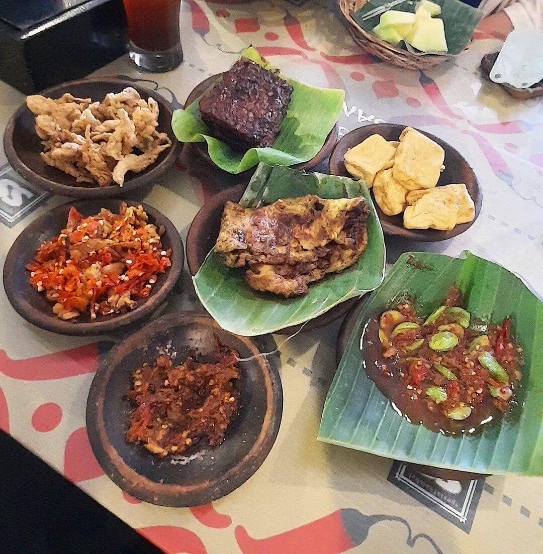 menu Waroeng Spesial Sambal SS