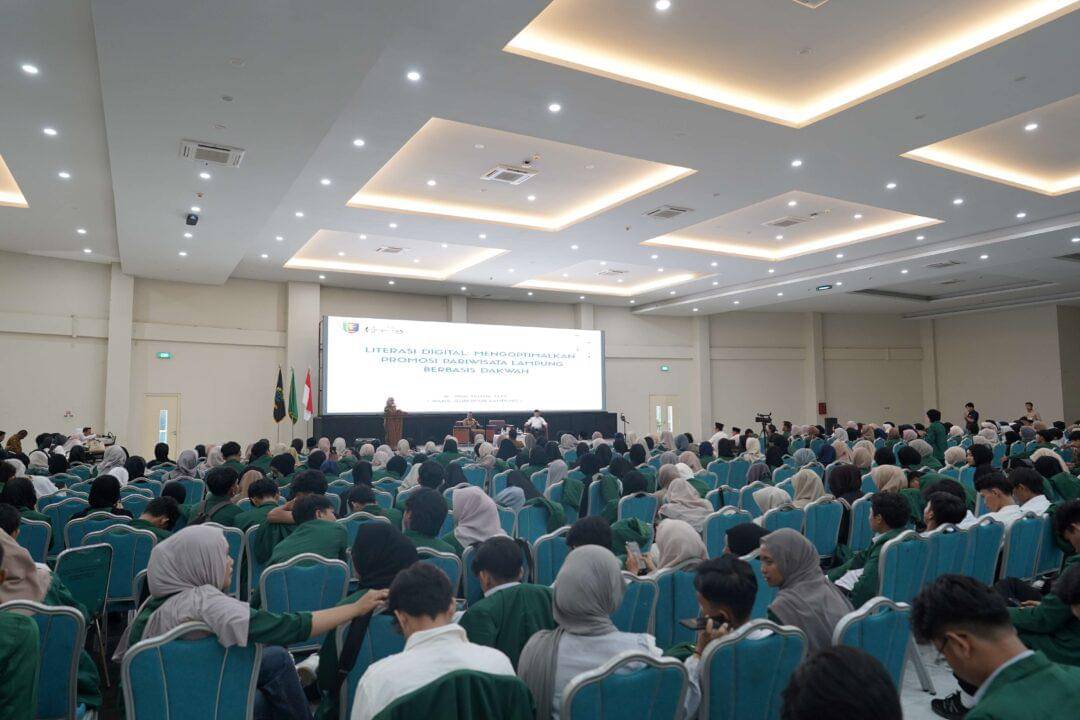 Kuliah Umum (Studium Generale) Fakultas Dakwah dan Ilmu Komunikasi (FDIK) Universitas Islam Negeri (UIN) Raden Intan Lampung