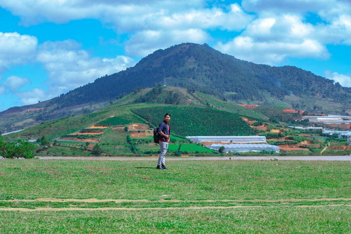 ilustrasi gunung